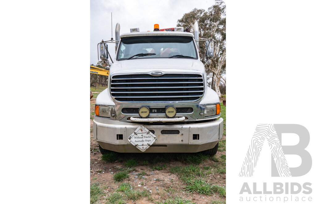 2009, Sterling HX9500, Prime Mover with HIAB