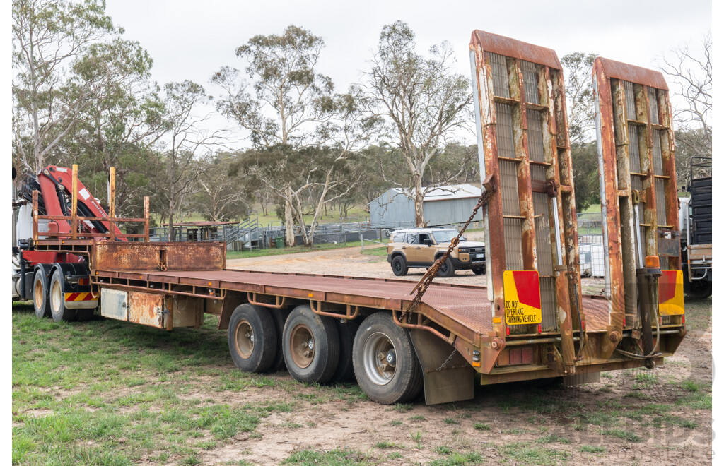 01/1983 Drake STHCRS Tri-Axle Low Loader Float Trailer