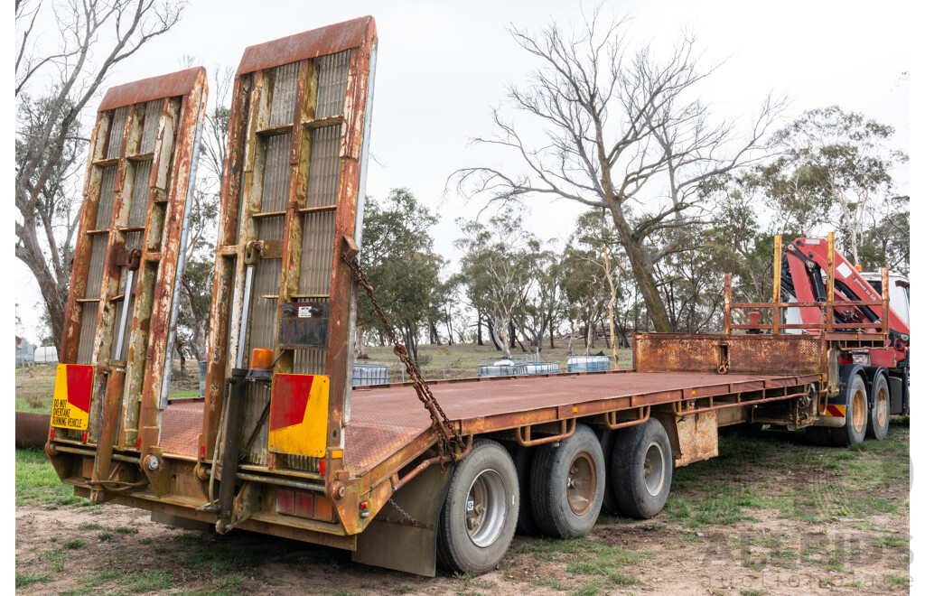 01/1983 Drake STHCRS Tri-Axle Low Loader Float Trailer