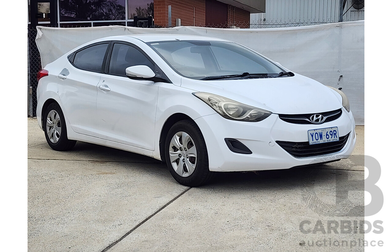 11/2012 Hyundai Elantra Active MD 4d Sedan White 1.8L