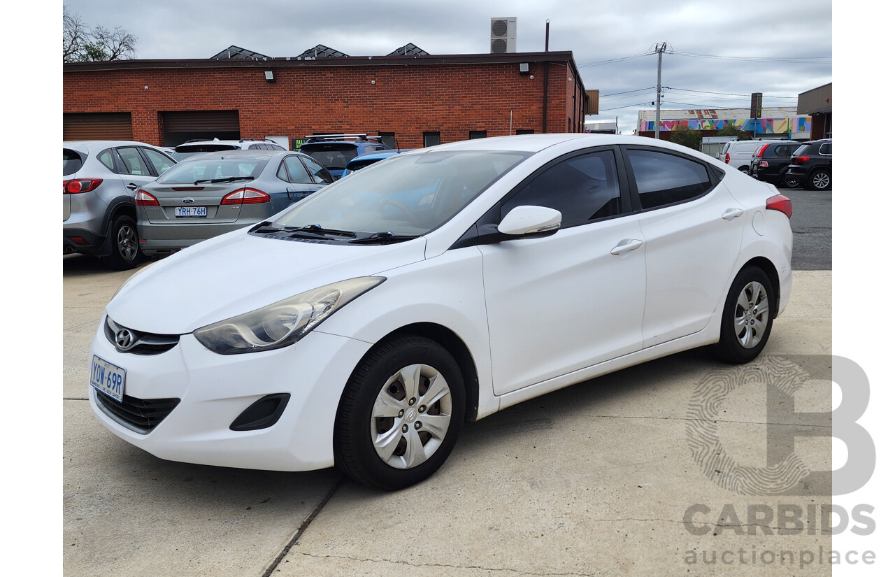 11/2012 Hyundai Elantra Active MD 4d Sedan White 1.8L