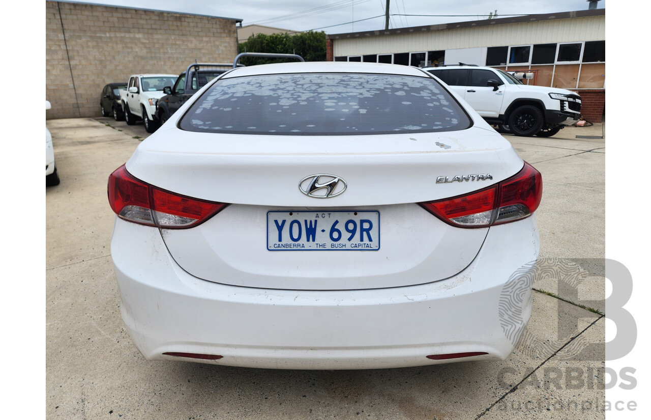 11/2012 Hyundai Elantra Active MD 4d Sedan White 1.8L