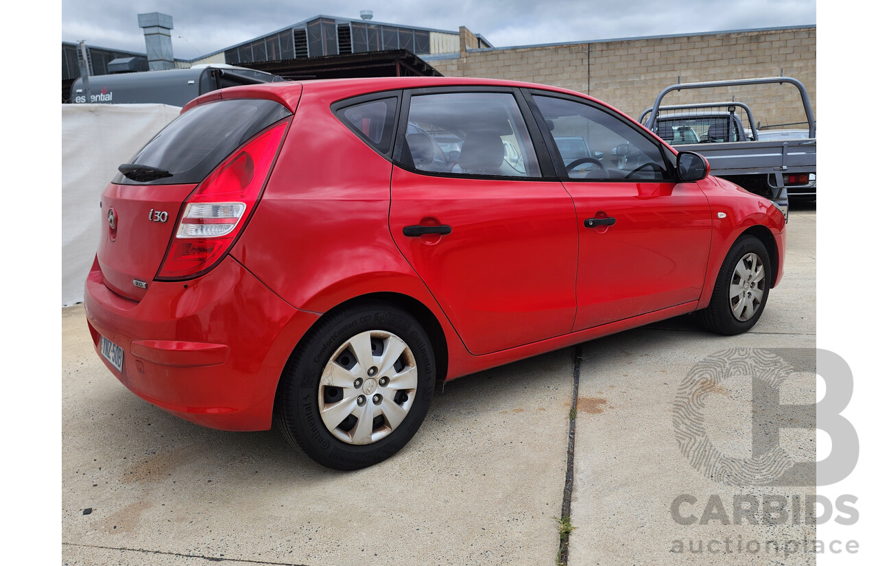 11/2010 Hyundai i30 SX FD MY10 5d Hatchback Red 2.0L