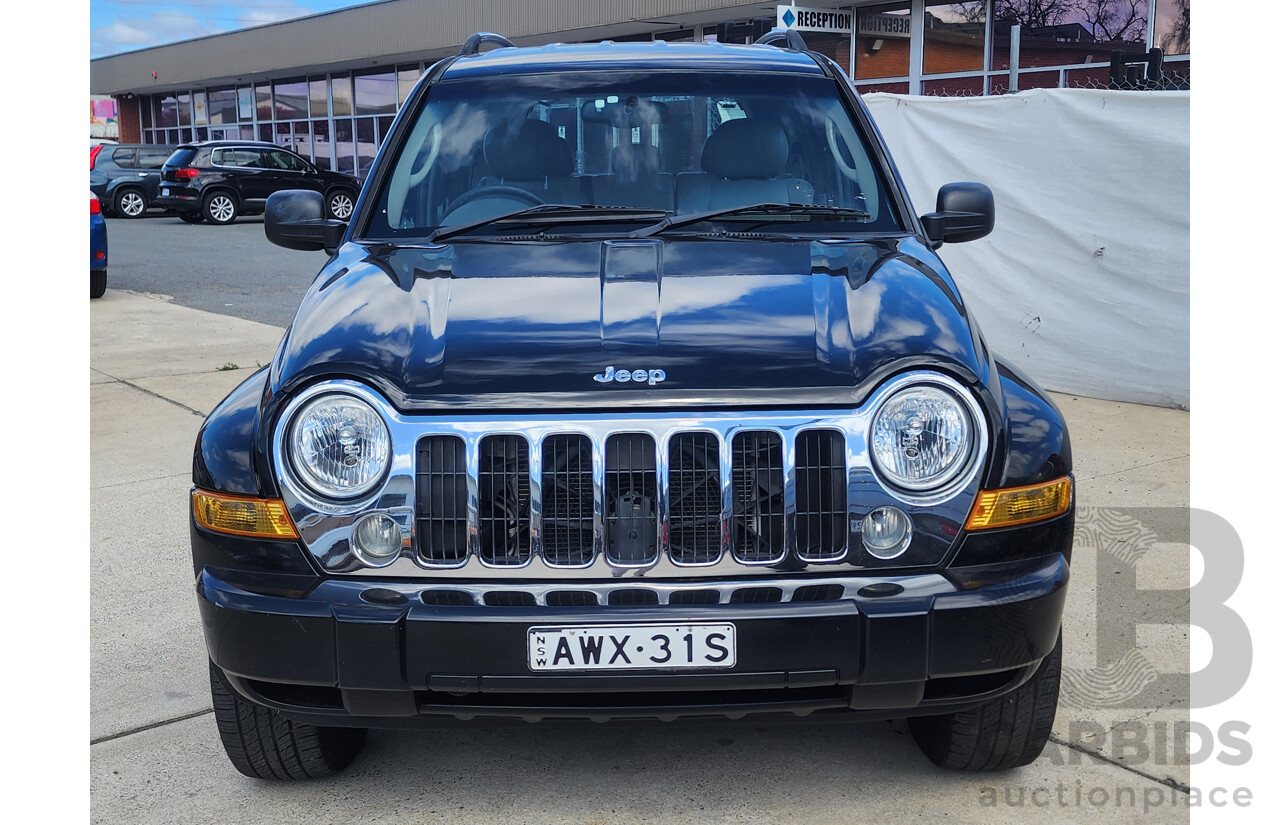 12/2005 Jeep Cherokee Limited (4x4) KJ MY05 UPGRADE 4d Wagon Black 2.8L