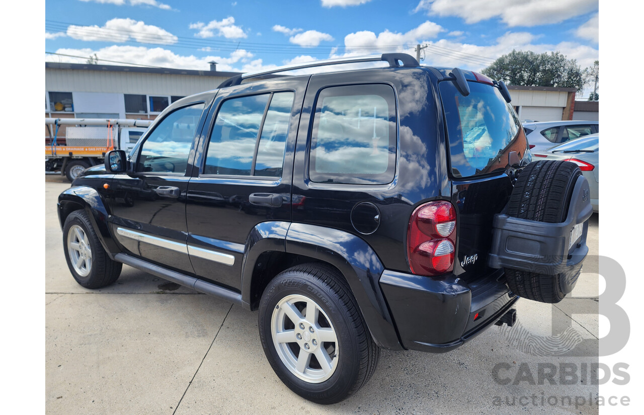 12/2005 Jeep Cherokee Limited (4x4) KJ MY05 UPGRADE 4d Wagon Black 2.8L