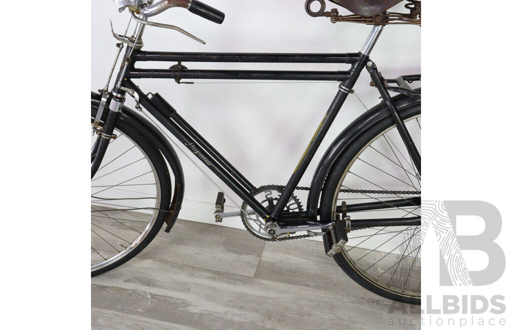 Vintage British Men Bike by Hercules