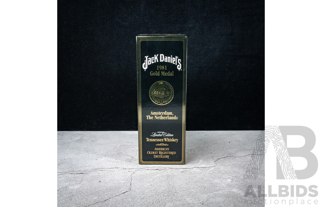 Boxed Jack Daniel’s 1981 Amsterdam, The Netherlands Gold Medal Tennessee Whiskey