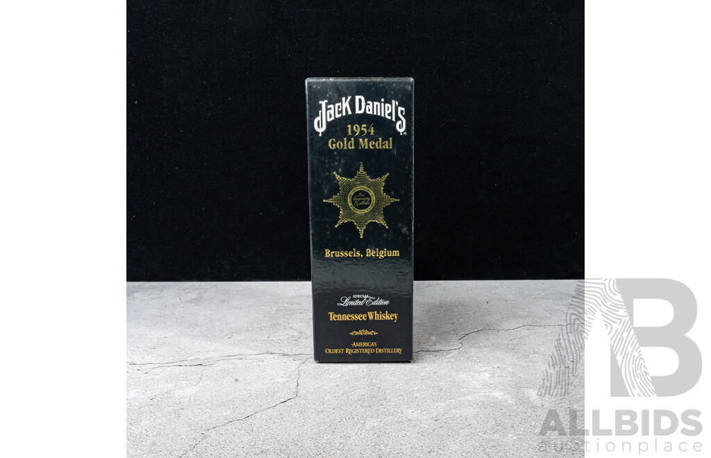 Boxed Jack Daniel’s 1954 Brussels, Belgium Gold Medal Tennessee Whiskey