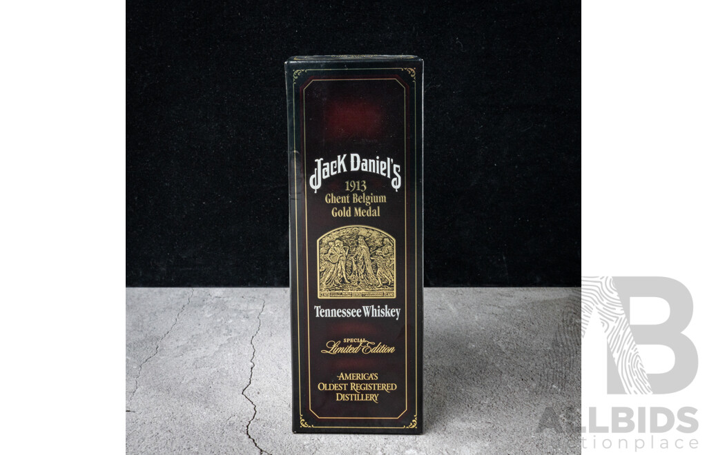 Boxed Jack Daniel’s 1913 Gold Medal Tennessee Whiskey