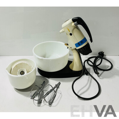 Vintage Australian Sunbeam Mixmaster with Two Glass Bowls and Beater Attachments