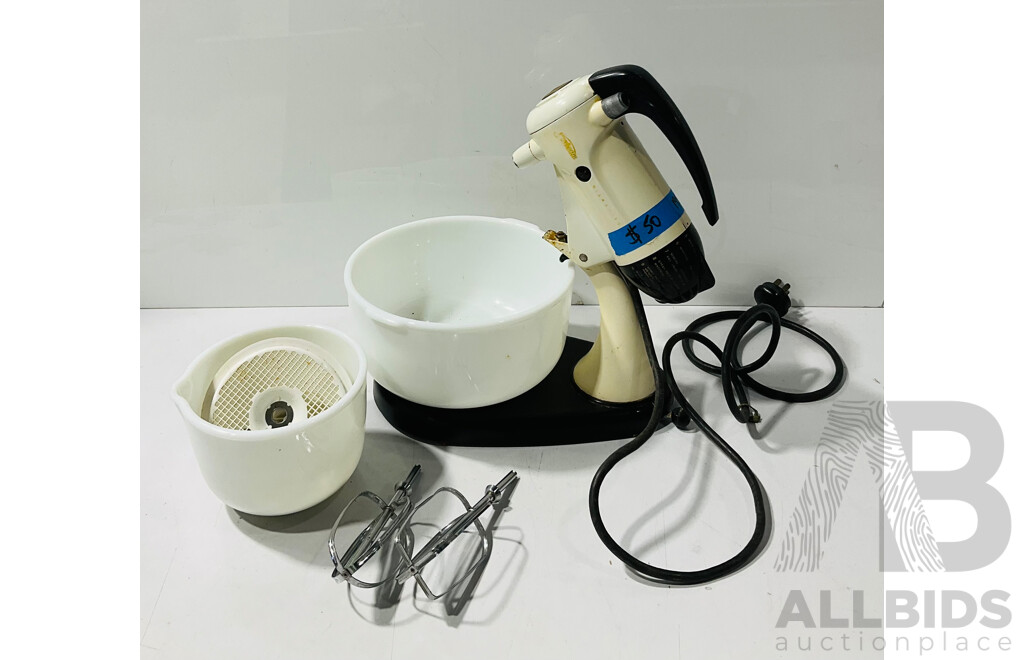 Vintage Australian Sunbeam Mixmaster with Two Glass Bowls and Beater Attachments