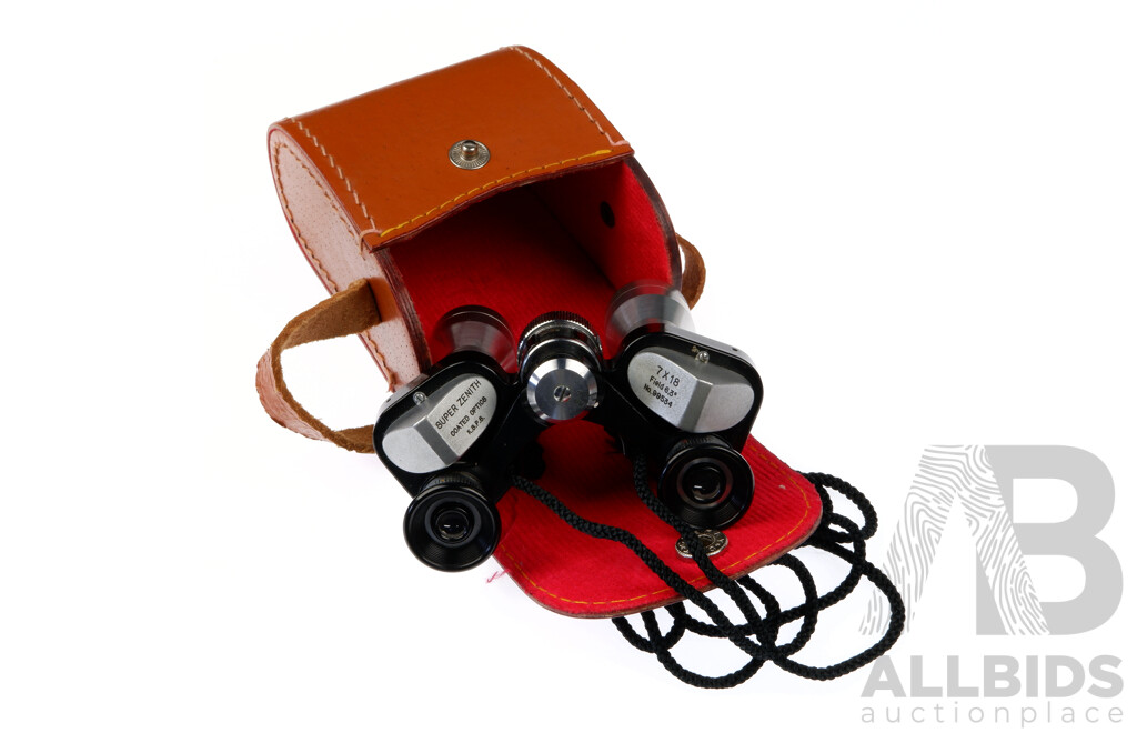 Set Super Zenith Coated Optics 7 X 18 Binoculars in Leather Case