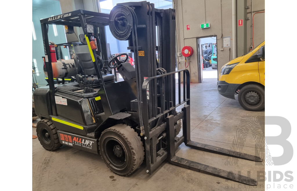 Hyster H3.00DX (T) 3.0 Tonne LPG Forklift- 4.5m TSU