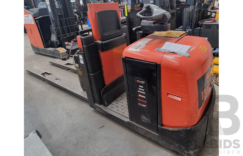 2009 BT 2.5 Tonne Stand on Double Length Electric Pallet Jack