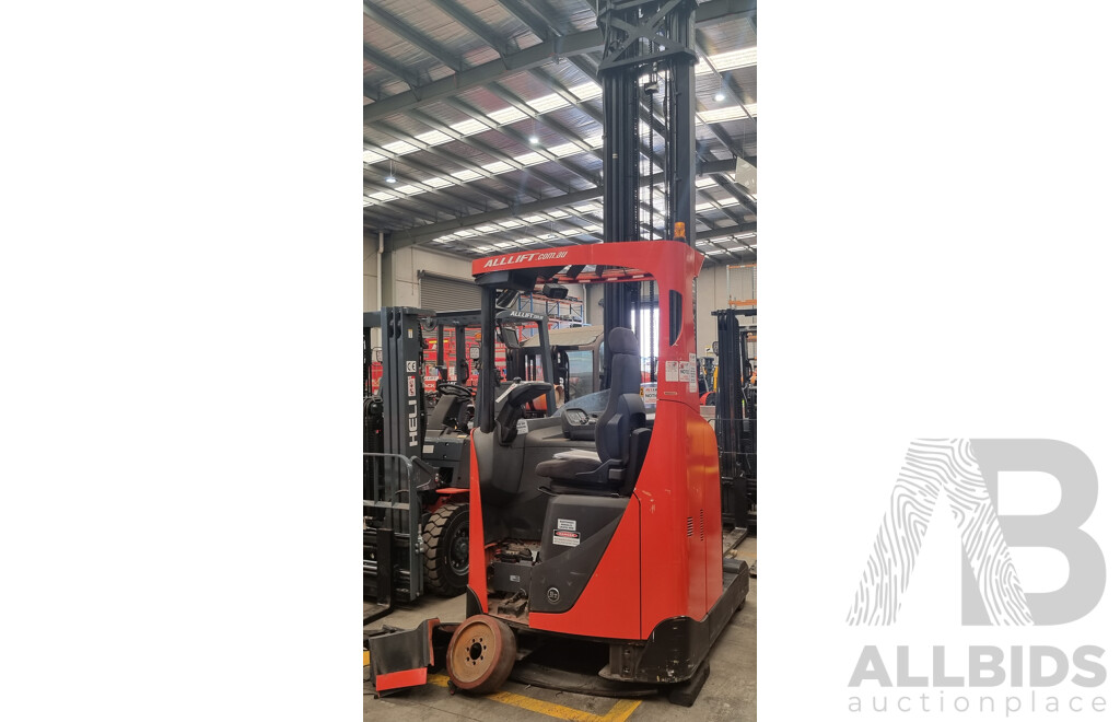 2009 1.6t BT RRE160 10.5m FSV Reach Forklift