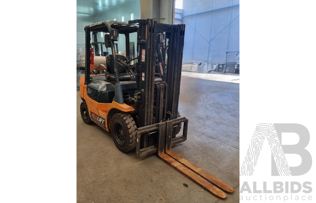 2000 Toyota 42 7FG25, 2.5 Tonne LPG Forklift 4.3m FSV