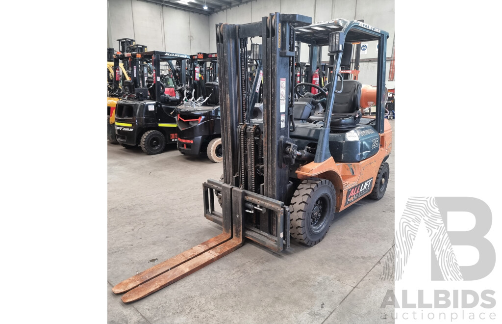 2000 Toyota 42 7FG25, 2.5 Tonne LPG Forklift 4.3m FSV