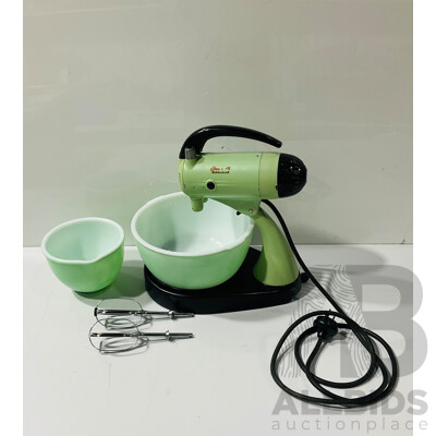 Vintage Cool Green Sunbeam Mixmaster with Two Glass Mixing Bowls and Beater Attachments