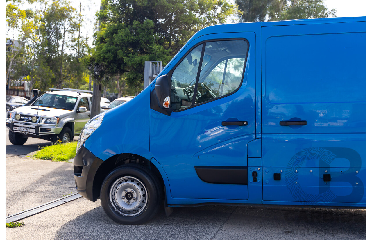 06/2017 Renault Master SWB LOW (FWD) X62 (NBI) Van Carribbean Blue Turbo Diesel 2.3L - Custom Refrigerated