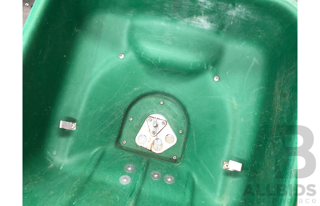 Scotts AccuPro 2000 Fertilizer Spreader