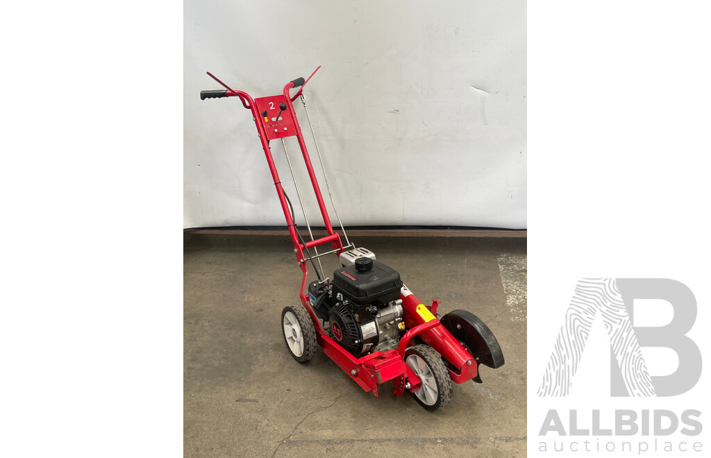 08/2011 Bushranger Four Stroke Lawn Edger