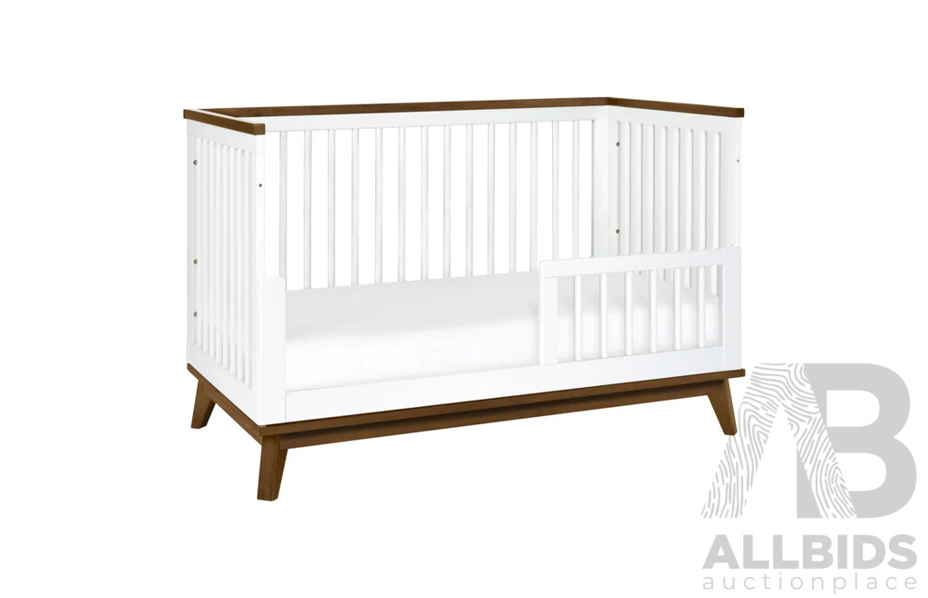 BABYLETTO Scoot 3 in 1 Convertible Cot - White-Natural-Walnut - ORP $849 - Brand New