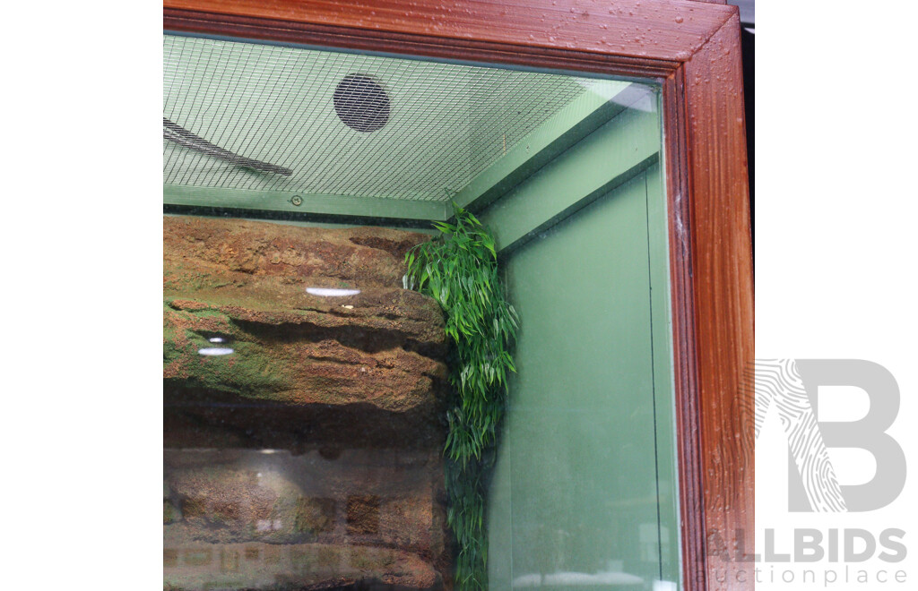 Timber Two Piece Reptile Enclosure