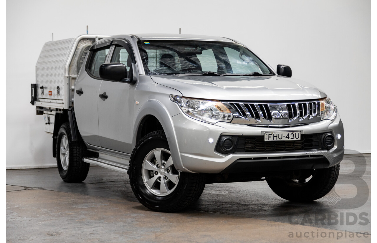 11/2015 Mitsubishi Triton GLX (4x4) MQ MY16 Dual Cab Tray Back Utility Silver Turbo Diesel 2.4L