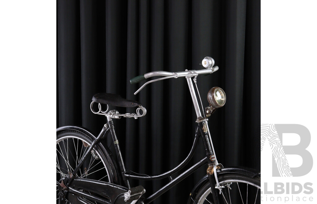 Vintage Hicho Steel Framed Mens Bicycle