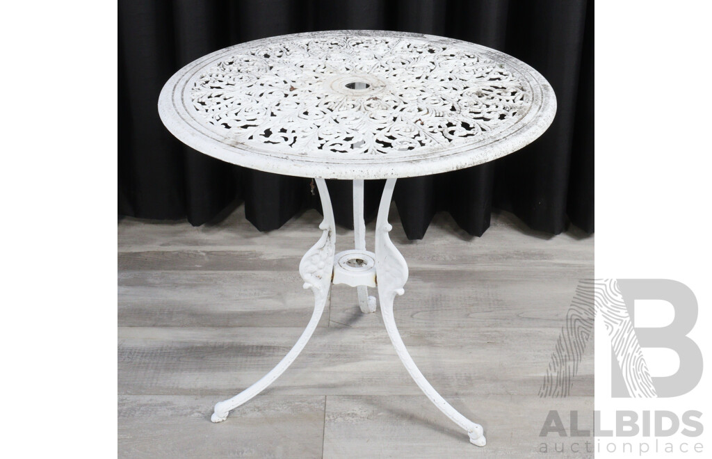 Three Piece Cast Alloy Outdoor Suite