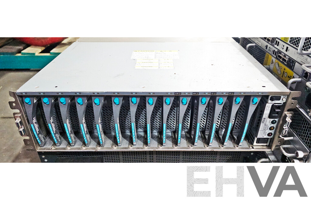 Hitachi (DF600-RKL) 14-Bay Hard Drive Storage Array and 20 Caddies