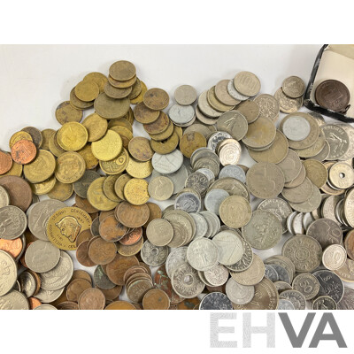 Collection of Vintage International Coins Including Kenya, USA, Singapore, Thailand, Australia, New Zealand,  UK 1980 UNC Twenty Five Pence Coin Dispenser and More - Approximately 2.3 Kilograms