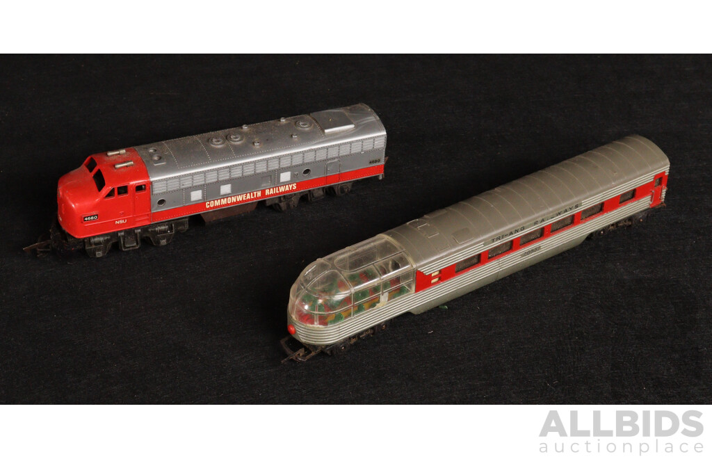 Vintage Triang Railways OO Scale Commonwealth Railways Diesel Locomotive and Passenger Carriages