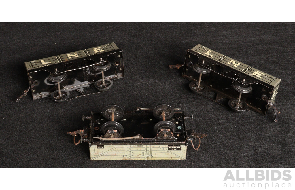 Vintage Hornby O Gauge Freight Rolling Stock Including Trinidad Lake Asphalt, LNE, Bananas