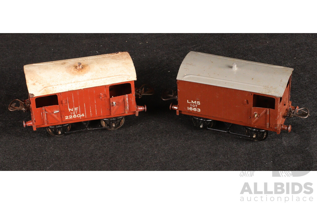 Five Vintage Hornby O Gauge Wagons/Carriages Including Two Goods Brake Vans, Ten Ton Crane Truck, Passenger 9798, MO Rotary Tipping Wagon