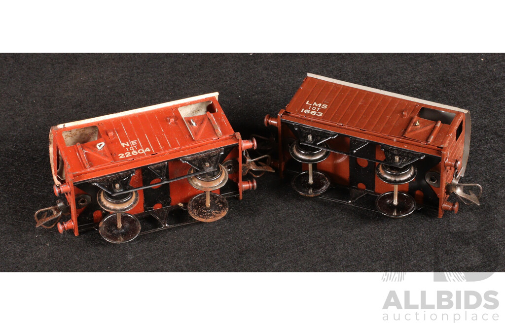 Five Vintage Hornby O Gauge Wagons/Carriages Including Two Goods Brake Vans, Ten Ton Crane Truck, Passenger 9798, MO Rotary Tipping Wagon
