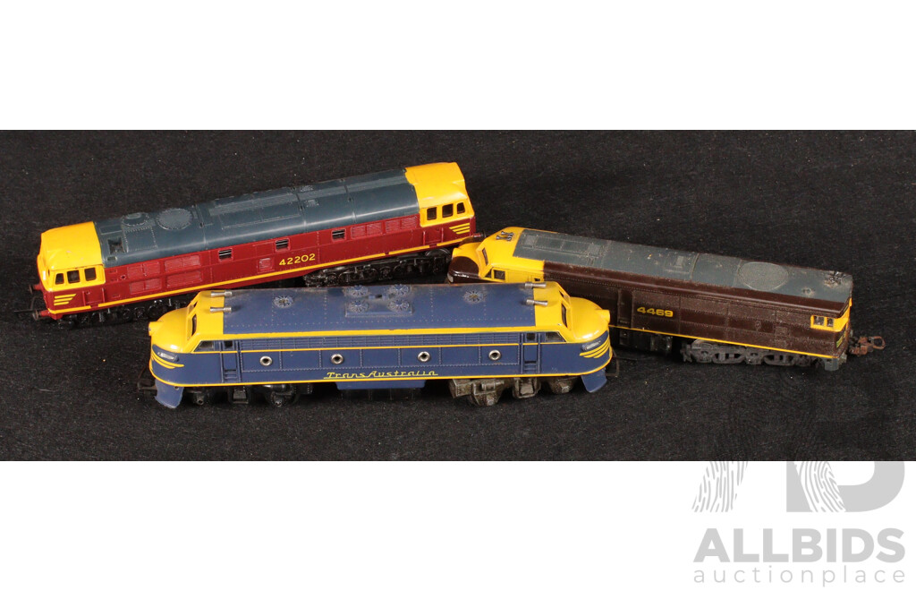 Vintage HO/OO Scale Australian Diesel Locomotives Including Tri-Ang and Lima