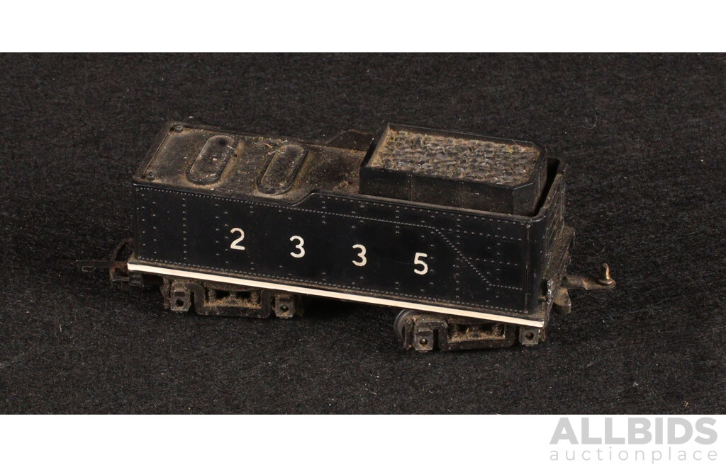 Vintage HO/OO Scale Steam Locomotives Including Tri-Ang and Mainline