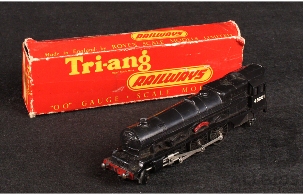 Vintage Boxed Hornby/Tri-Ang OO Scale Rolling Stock Including Steam Locomotive and Freights