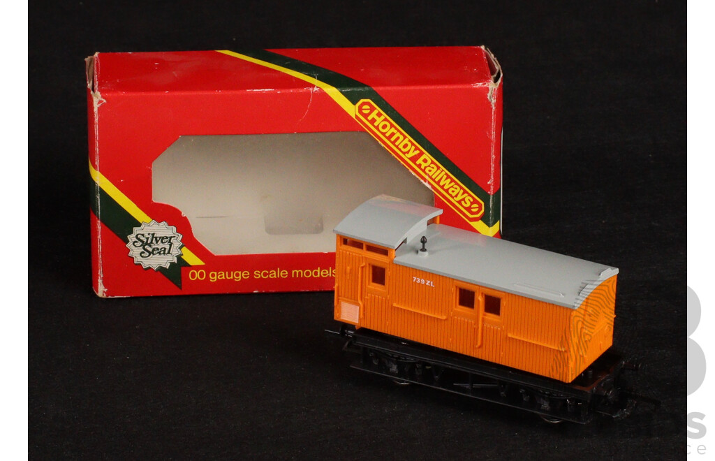 Vintage Boxed Hornby/Tri-Ang OO Scale Rolling Stock Including Steam Locomotive and Freights