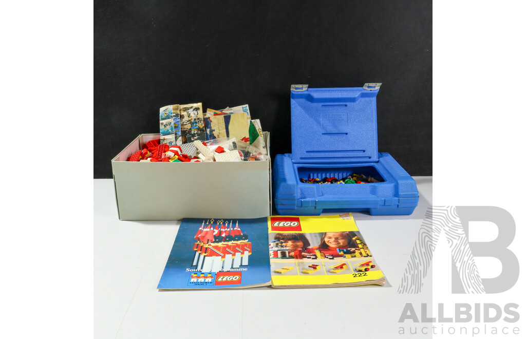 Collection Vintage & Other Lego Including Lego Case of MiniFigs Including City, Castle, Chima, Pirates and More, Approx 3.8KG