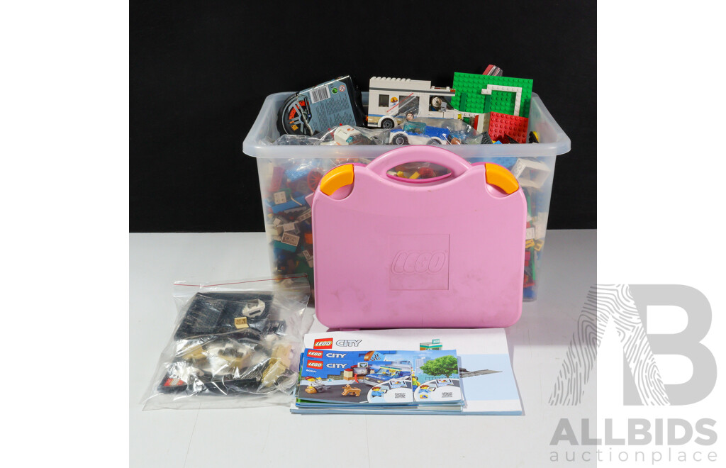 Collection Vintage & Other Lego Including Friends, City, Architecture, Vehicles, Pink Lego Case, Instruction Manuals and More, Approx 8KG