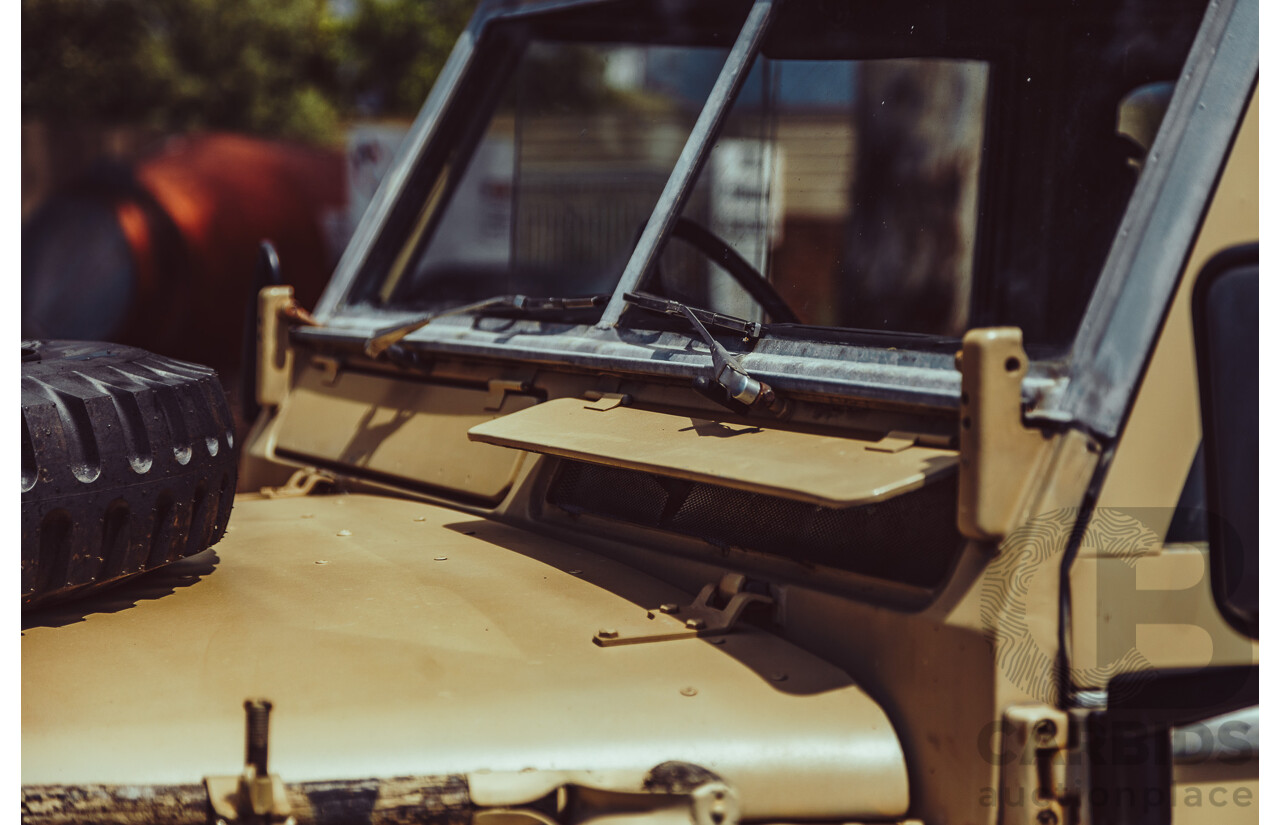 12/1976 Land Rover 109 (4x4) LWB Ex-Army 2d Hardtop Truck Cab 3/4 Ton Dulux Sand 2.25L