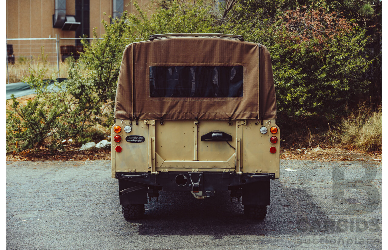 12/1976 Land Rover 109 (4x4) LWB Ex-Army 2d Hardtop Truck Cab 3/4 Ton Dulux Sand 2.25L