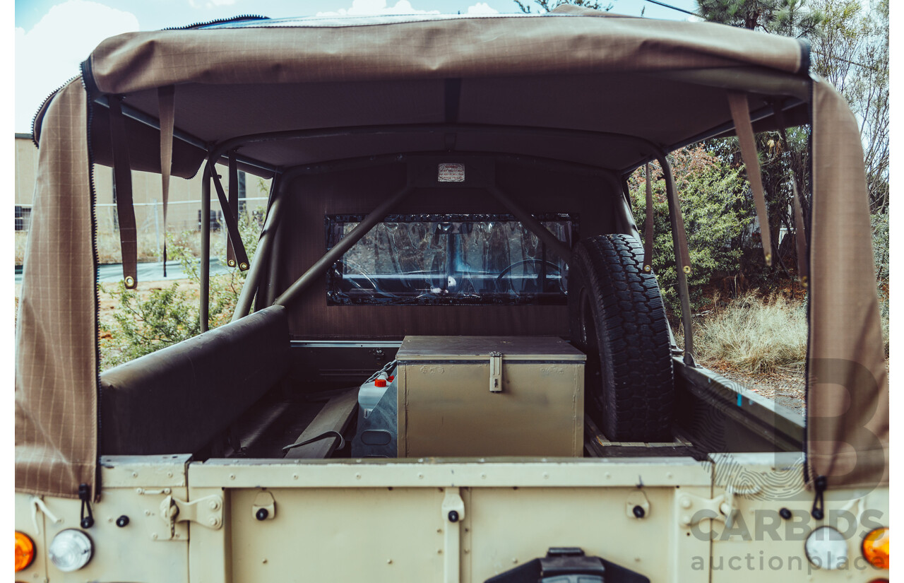 12/1976 Land Rover 109 (4x4) LWB Ex-Army 2d Hardtop Truck Cab 3/4 Ton Dulux Sand 2.25L