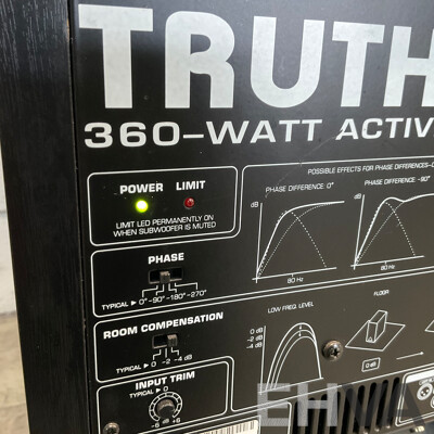 BEHRINGER Truth B2092A 360-Watt Active Studio Subwoofer