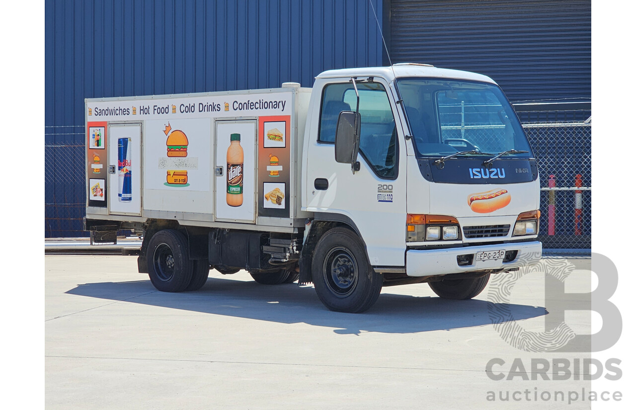 02/2002 Isuzu NKR Food Truck White 4.3L