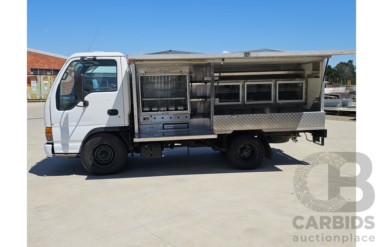 02/2002 Isuzu NKR Food Truck White 4.3L