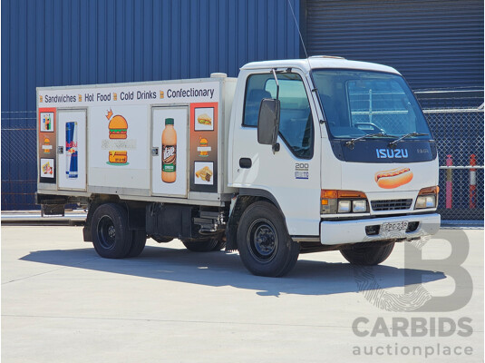 02/2002 Isuzu NKR Food Truck White 4.3L