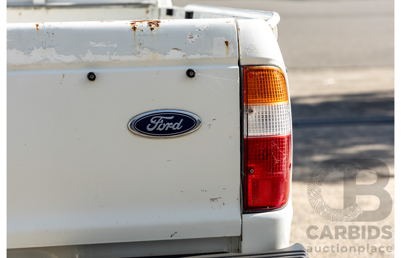 1/2004 Ford Courier XL (4x2) PG Crew Cab P/Up Cool White 2.6L